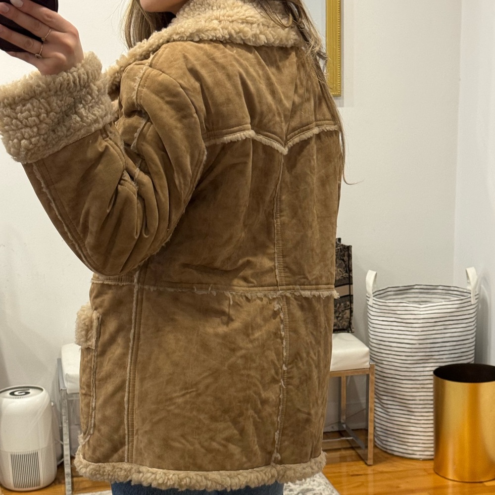 Women's Tan Shearling Coat - Picture 4 of 7